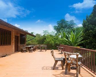 Bannrimkhao Khao Yai Resort - 班木思 - 露台