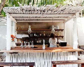 The Urban Jungle Hostel - 马拉加 - 酒吧