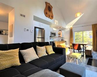 Le2089 - Spa et plage - Les chalets dans le nord - Sainte-Lucie-des-Laurentides - 客厅