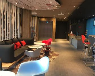 法国尼奥尔东部宜必思酒店 - 尼奥尔 - 休息厅