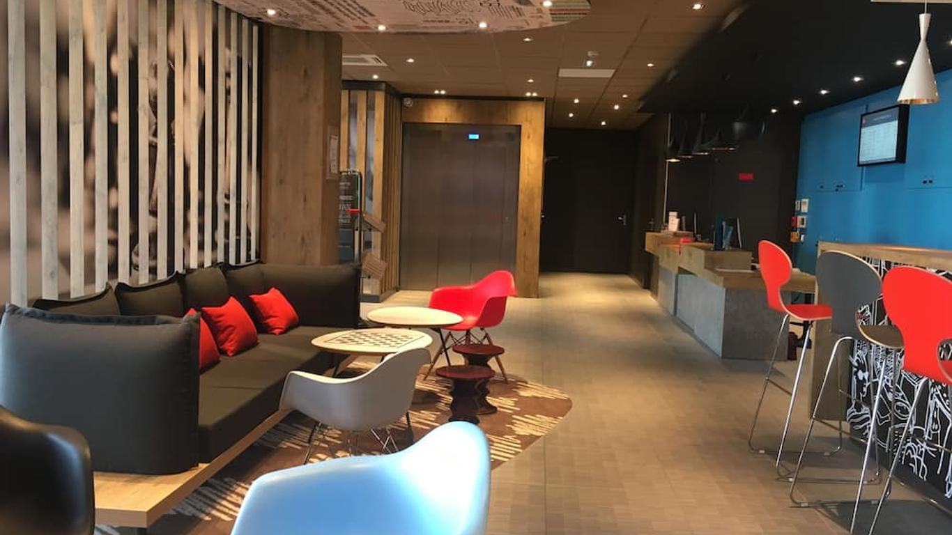 法国尼奥尔东部宜必思酒店
