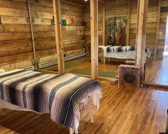 Enchanting 7BR Villa: Event Hall, Horses, Labyrinth, Wellness Center, fresh eggs - 拉斯维加斯(新墨西哥州) - 水疗中心