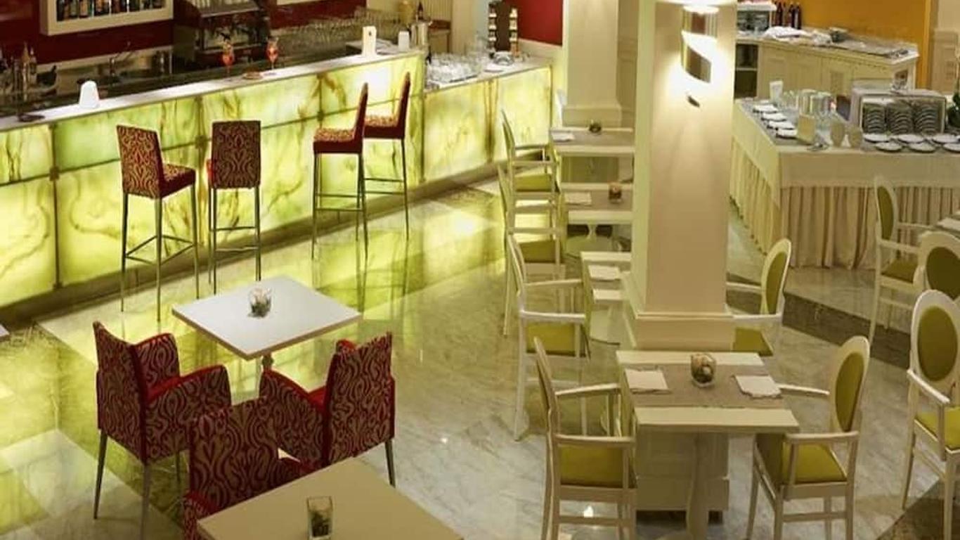 东方巴里 IH 酒店