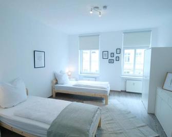 Levax Living - erste Etage - cozy - close to city - 莱比锡 - 睡房