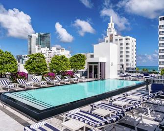 盖勒南海滩酒店 - 希尔顿 Curio 精选系列 - 迈阿密海滩 - 游泳池