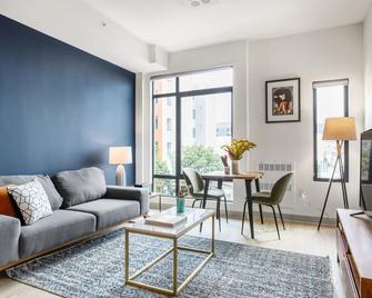 Calm Hayes Valley Studio w/ Rooftop, W/D, 1 min to BART by Blueground - 旧金山 - 客厅