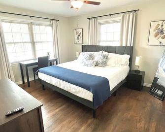 Spacious Lawton Escape with Game Room Near Fort Sill Sleeps 6 - 劳顿 - 睡房