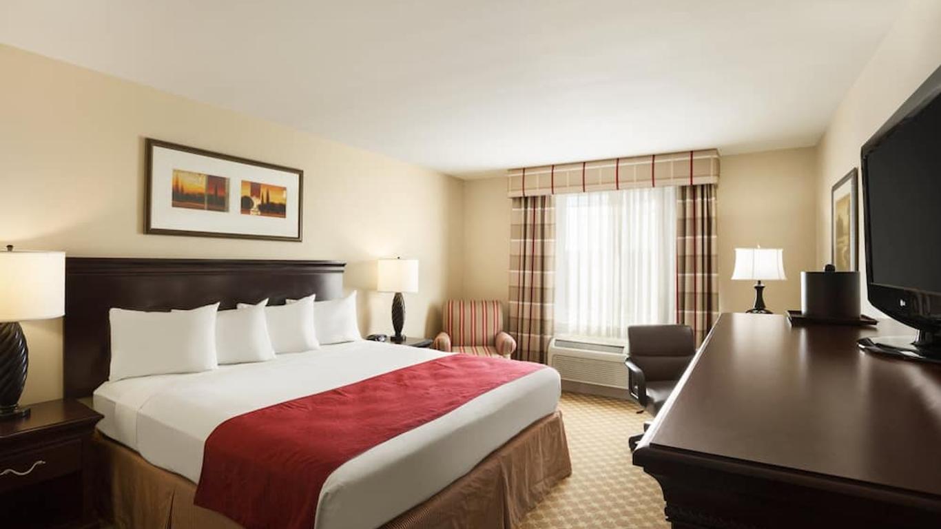 塔尔萨机场Country Inn and Suites酒店