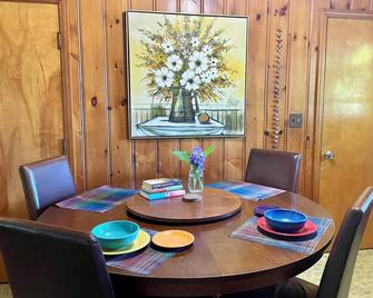 Spacious Ranch in a quiet area - 希腊 - 餐厅