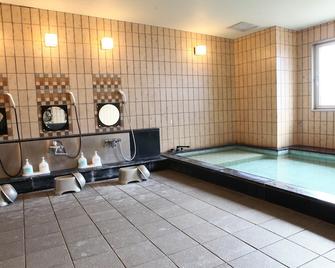 坂出格兰大酒店 - 高松市 - 游泳池