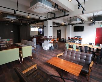 Red Helmet 廣島 - 广岛 - 餐馆