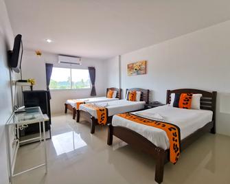 Phet Cha-am Plaza&Resort - 查安 - 睡房