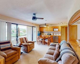 La Costa Beautiful Golf Villa - 卡波圣卢卡 - 客厅