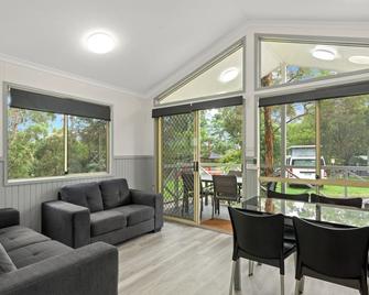 探索公园营地 - 莱恩科夫 - North Ryde - 客厅