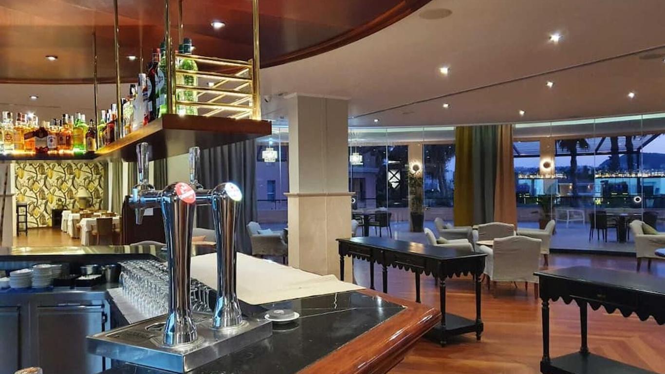 阿利坎特高尔夫酒店