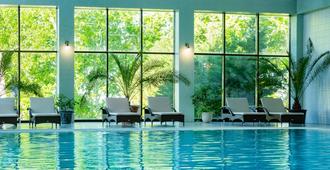 貝頓布魯特度假酒店 - 阿纳帕 - 游泳池