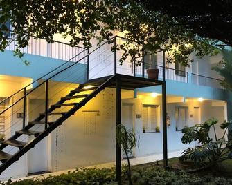依高布沙达米利特旅馆 - 贝伦 - 建筑