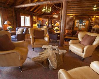 珍妮湖小屋酒店 - 驼鹿 - 休息厅
