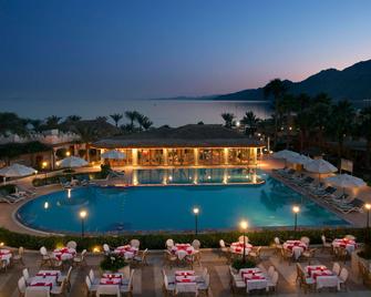 达哈布瑞士酒店 - 达哈布 - 游泳池