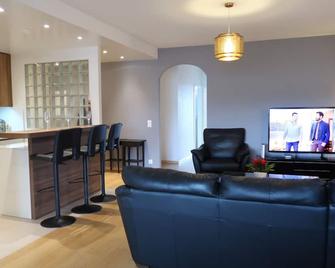 Apartment Résidence Ciomal by Interhome - 日内瓦 - 客厅