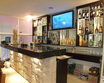 呂康里爾套房飯店 - 杜兰戈 - 酒吧