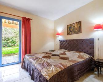 Appartement Numéro 1 - piscine - 瓦尔邦讷 - 睡房