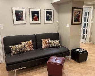 Stunning SanFran Casa close to Center and steps from Ocean - 旧金山 - 客厅