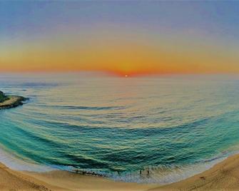 Permitted Hawaiian Princess - High floor, amazing view, ocean, turtles, sunsets - 马卡哈 - 海滩