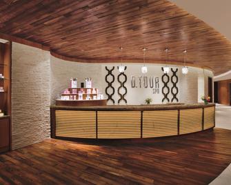 热血车城娱乐场酒店 - 底特律 - 柜台