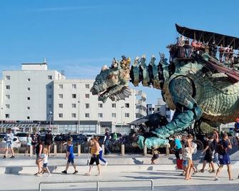 La plage Superbe studio refait à neuf - 加来 - 建筑