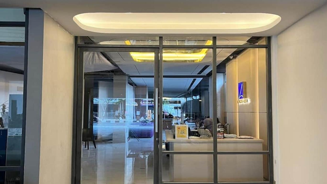 拉克斯顿酒店