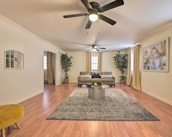 Memphis Vacation Rental - half Mi to Graceland - 孟菲斯 - 客厅
