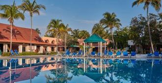 洛克巴拉德罗酒店 - 仅限成人 - 巴拉德罗 - 游泳池