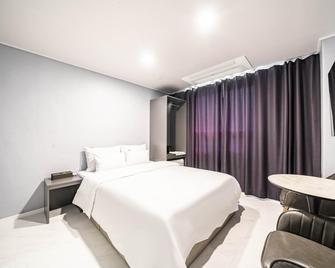 Gyeongju Aru Mini Hotel - 庆州 - 睡房