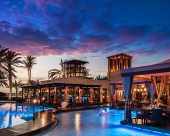 迪拜住宅及Spa唯一皇家幻影酒店 - 迪拜 - 游泳池