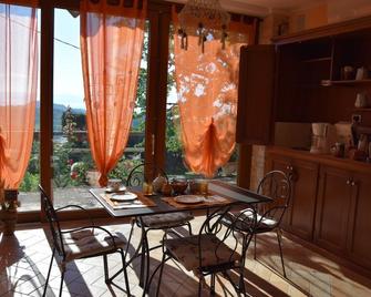 B&B Le Terrazze - 佩鲁贾 - 餐厅