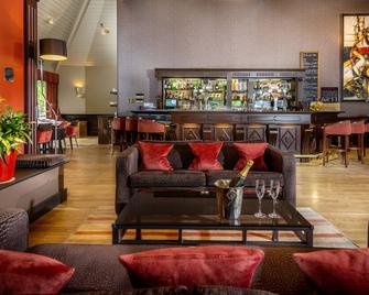 唐宁谷高尔夫和spa酒店 - 纽伯里 - 酒吧