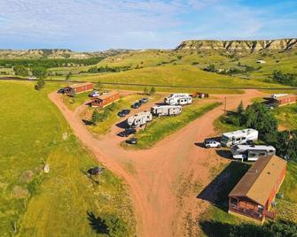Boots Badlands Cabin Medora Nd 2 Br 1 B Sleeps 6 - 梅多拉 - 户外景观