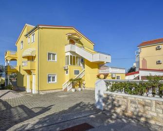 Apartments Dandelion - 比奥格勒纳莫鲁 - 建筑
