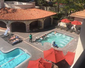 Incredible Los Abrigados Resort and Spa in Sedona Arizona - 塞多纳 - 游泳池