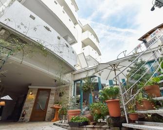 阿克瓦桑塔酒店 - 伊豆之国市 - 建筑