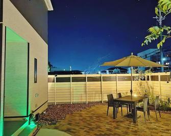 New built Tsukuba Garden House for familiesGuesthouse Qiao / Tsukuba Ibaraki - 筑波市 - 阳台