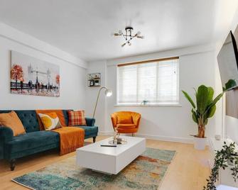 Cefas Apartments Manchester - Free Parking - City Centre - 曼彻斯特 - 客厅