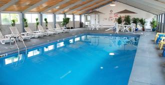 沙堡度假酒店 - 普罗温斯敦 - 游泳池