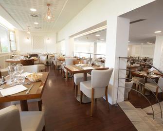 大酒店 - 达克斯 - 餐馆