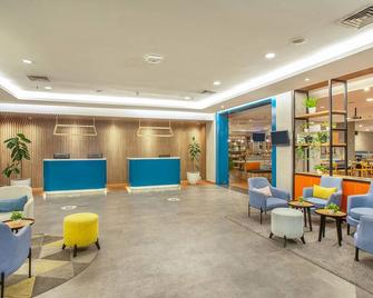 雅加达科拉帕加丁 1O1 城市酒店 - 雅加达 - 大厅