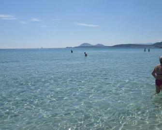 Two-room apartment in Sardinia at the beginning of the Costa Smeralda. Hilltop village. - 奥尔比亚 - 海滩
