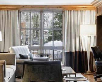 Aspen, Colorado, St. Regis Residences - 2 Bedroom with foldout. Sleeps 6 - 阿斯潘 - 客厅