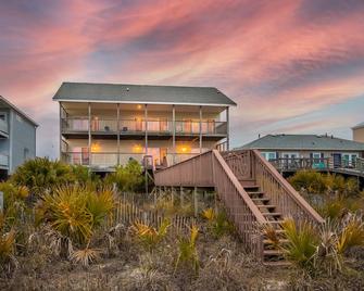 On The Beach With Pano Views And An Elevator (Lic #: 5-21-255074) - 福利比奇 - 建筑