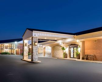 迪比克戴斯酒店 - 迪比克 - 建筑